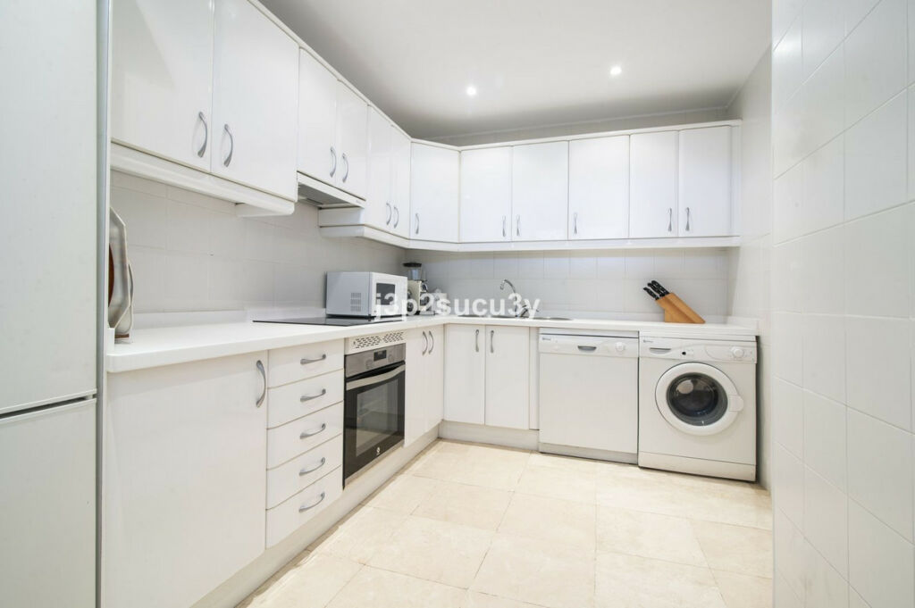 Middle Floor Apartment Guadalmina Baja Málaga - image 19