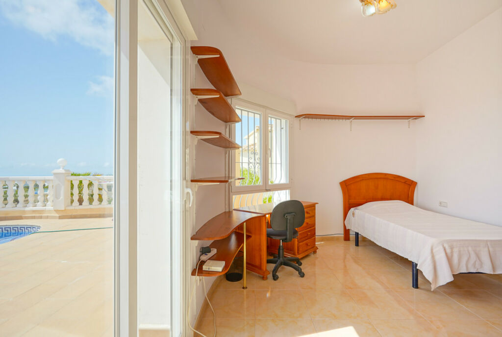 Detached Villa Benitachell Alicante - image 19