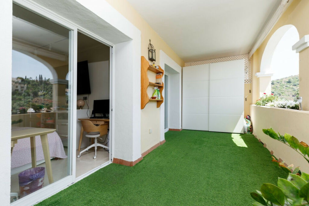 Middle Floor Apartment La Quinta Málaga - image 19