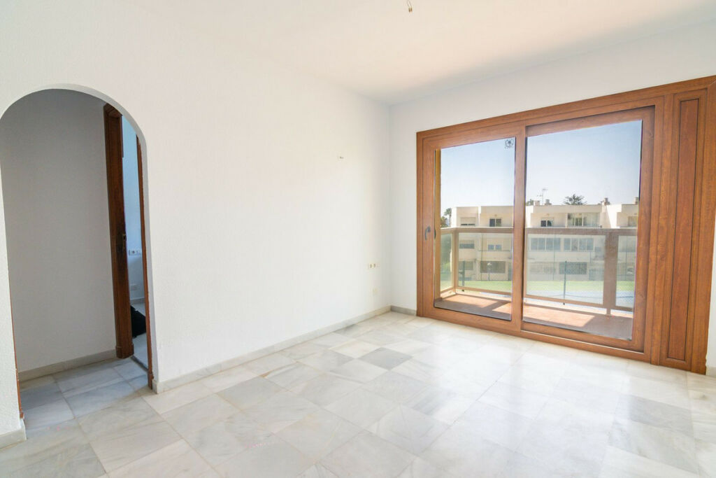 Ground Floor Apartment Estepona Málaga - image 19