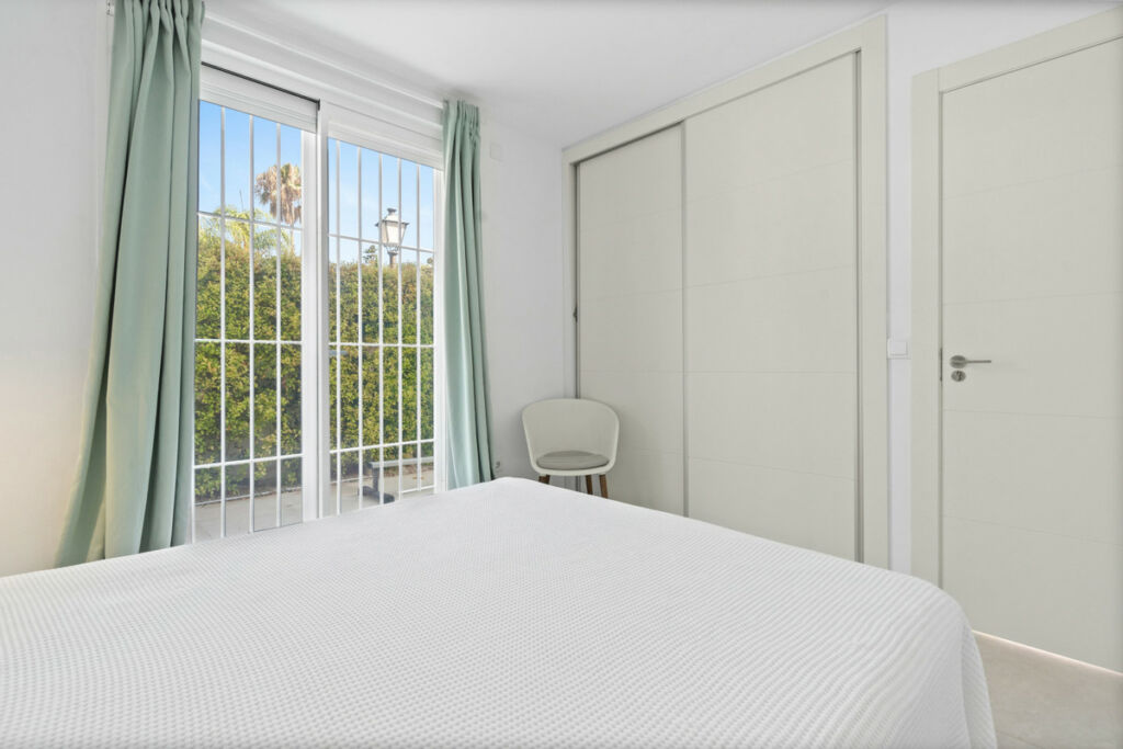 Detached Villa Marbesa Málaga - image 19