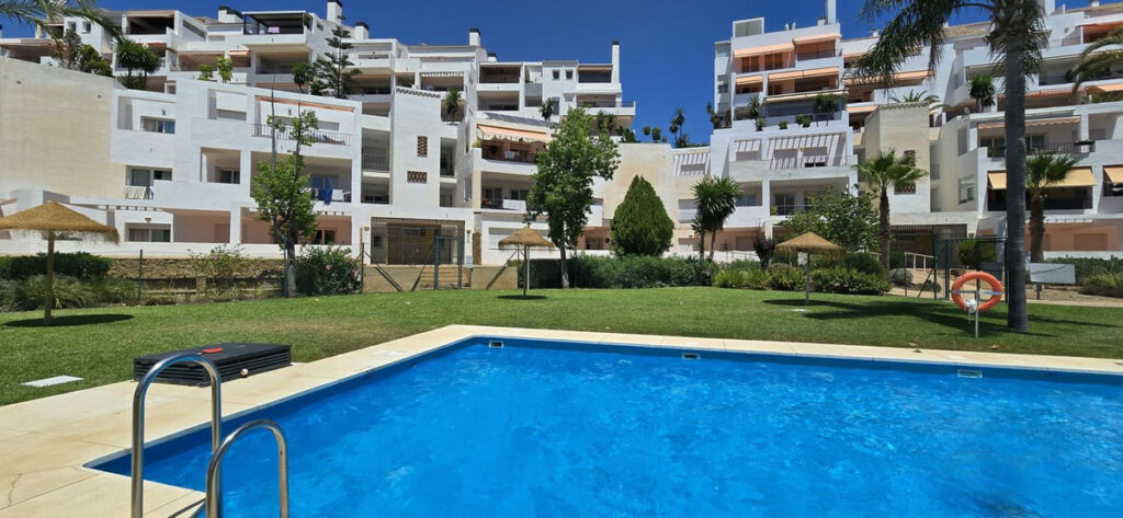 Top Floor Apartment Torrequebrada Málaga - image 19