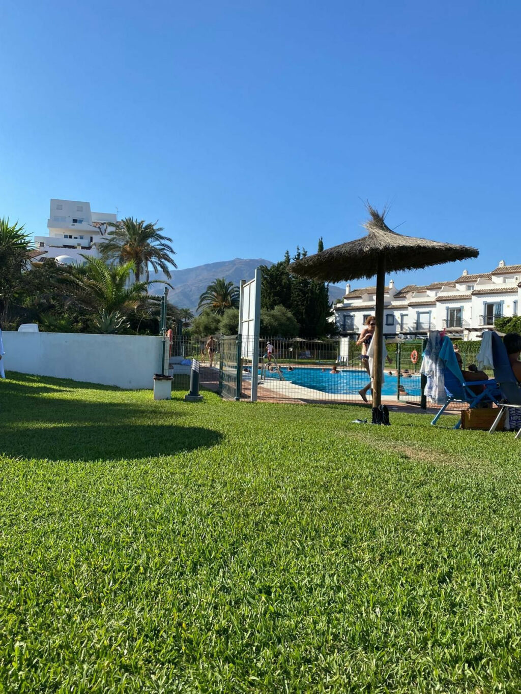 Middle Floor Apartment Estepona Málaga - image 19