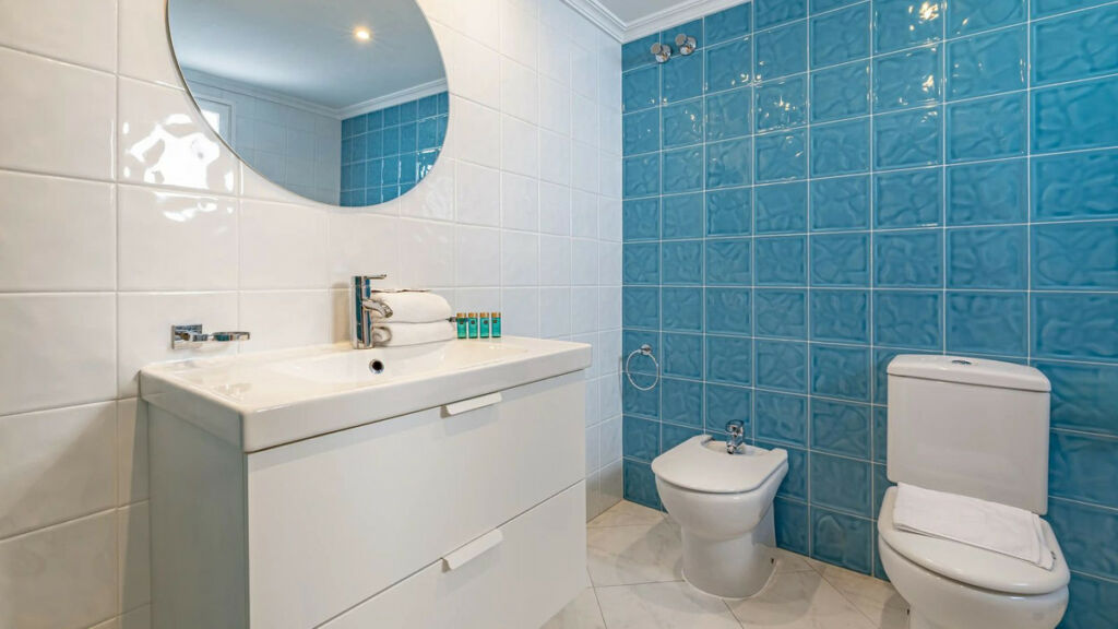 Middle Floor Apartment Puerto Banús Málaga - image 19
