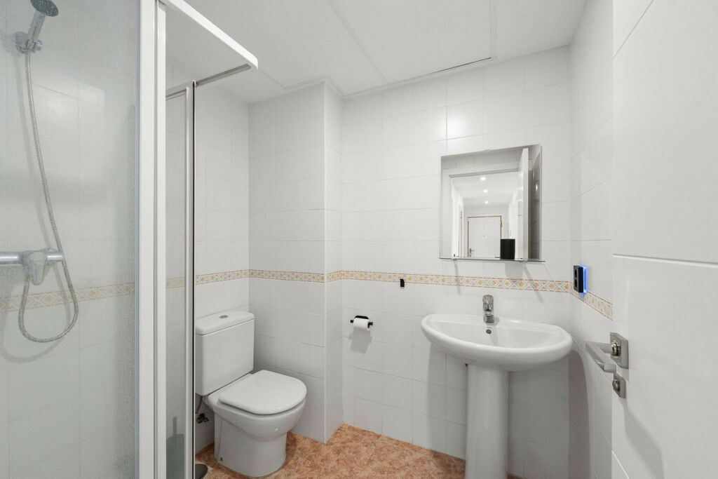 Middle Floor Apartment Torreblanca Málaga - image 19