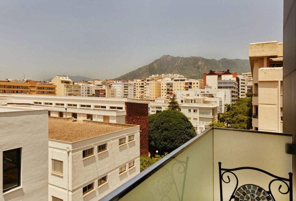 Middle Floor Apartment Marbella Málaga - image 19