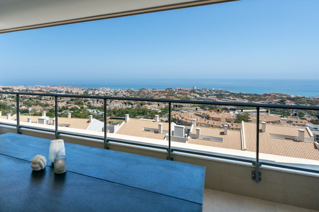 Middle Floor Apartment Benalmadena Málaga - image 19