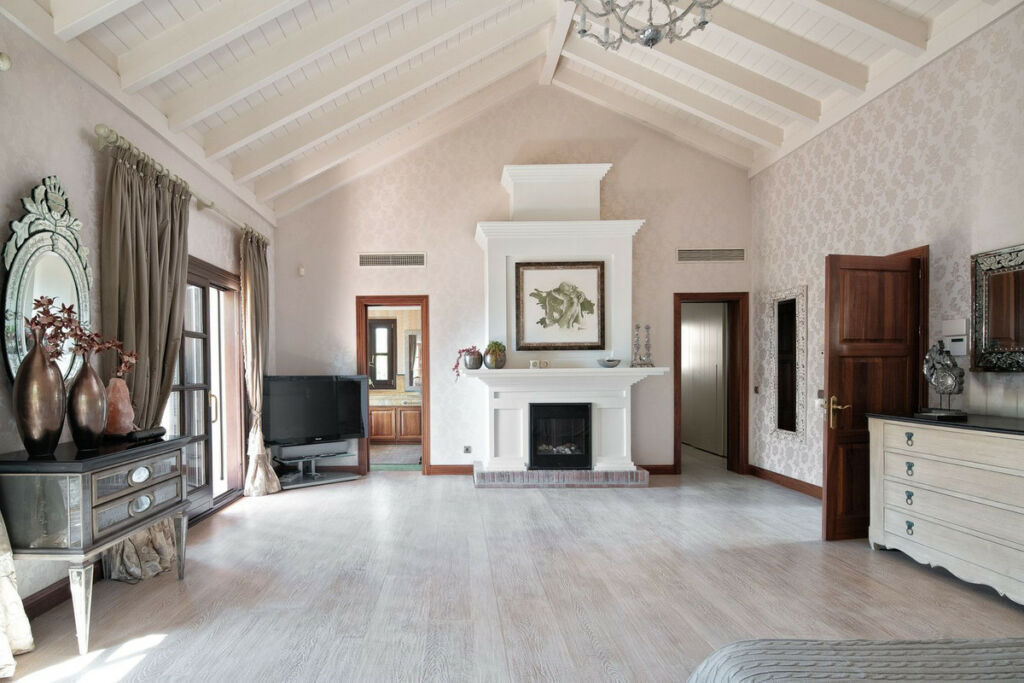 Detached Villa Marbella Málaga - image 19