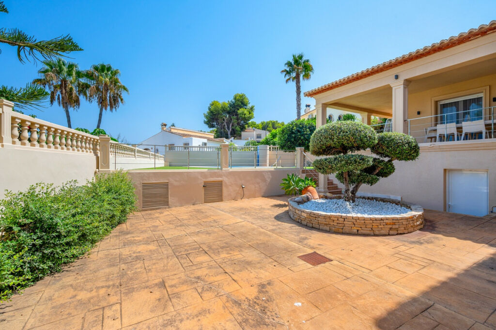 Detached Villa Benissa Alicante - image 19