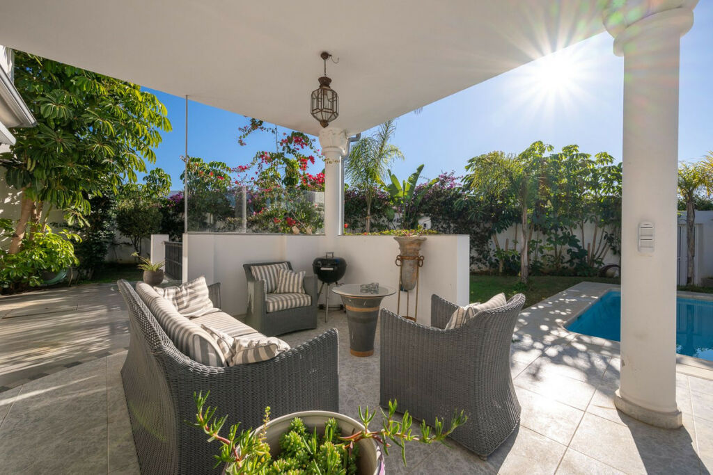 Detached Villa Marbesa Málaga - image 19