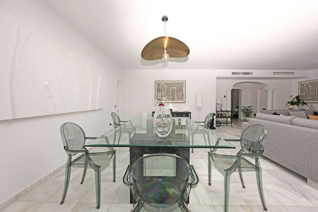 Detached Villa Benahavís Málaga - image 19