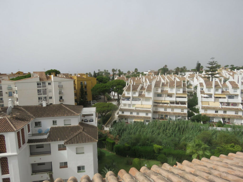 Penthouse Calahonda Málaga - image 19