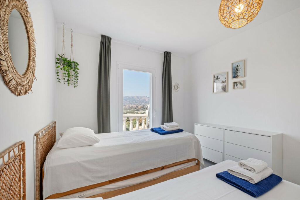 Detached Villa Cerros del Aguila Málaga - image 19