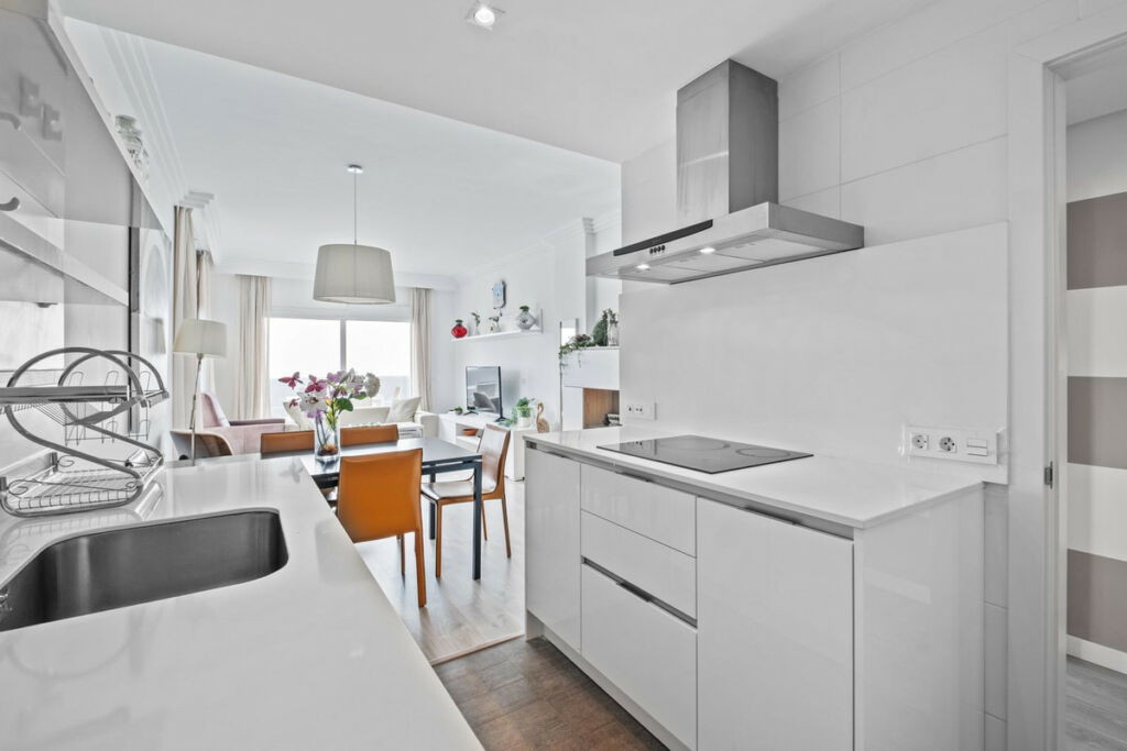 Middle Floor Apartment Benahavís Málaga - image 19