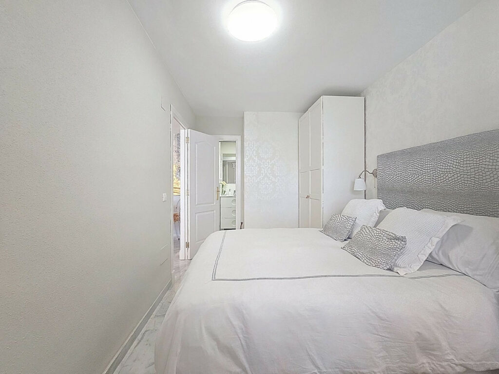 Penthouse Casares Málaga - image 19