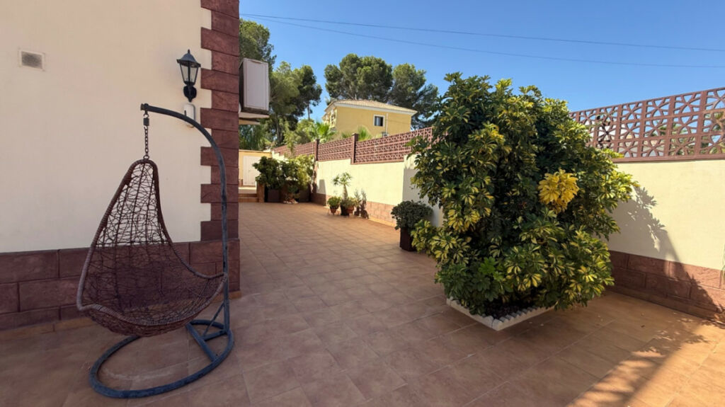 Detached Villa Torrevieja Alicante - image 19