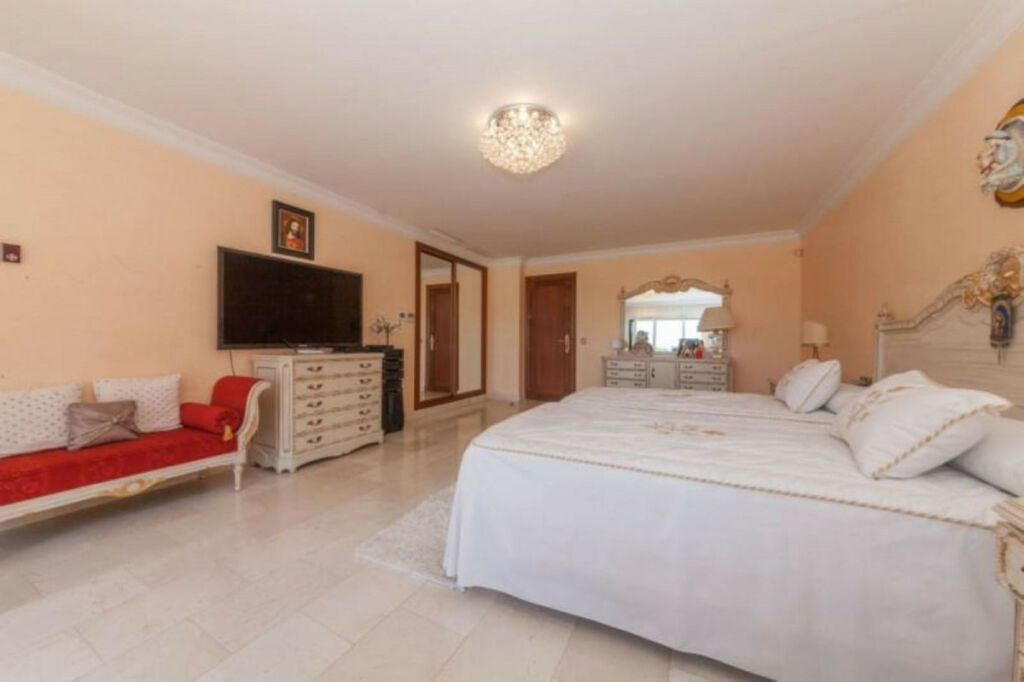 Semi-Detached House Puerto de Cabopino Málaga - image 18