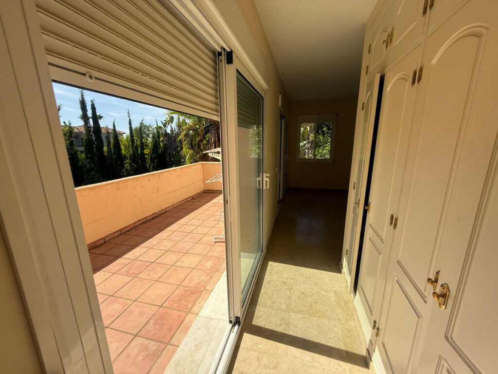 Townhouse Nueva Andalucía Málaga - image 19