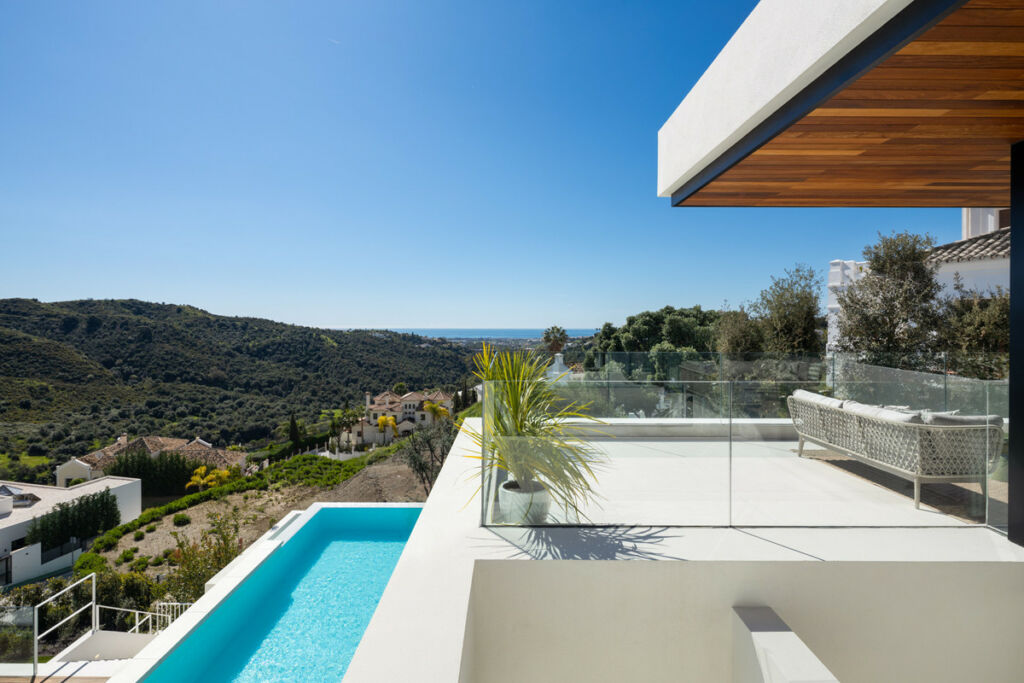 Detached Villa Benahavís Málaga - image 19