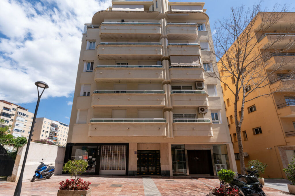 Middle Floor Apartment Marbella Málaga - image 19
