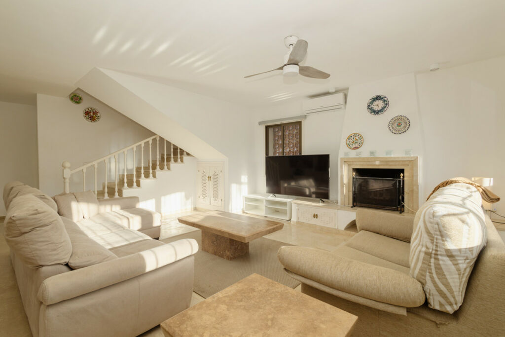 Detached Villa Las Chapas Málaga - image 19