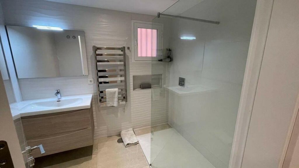Ground Floor Apartment Puerto Banús Málaga - image 19