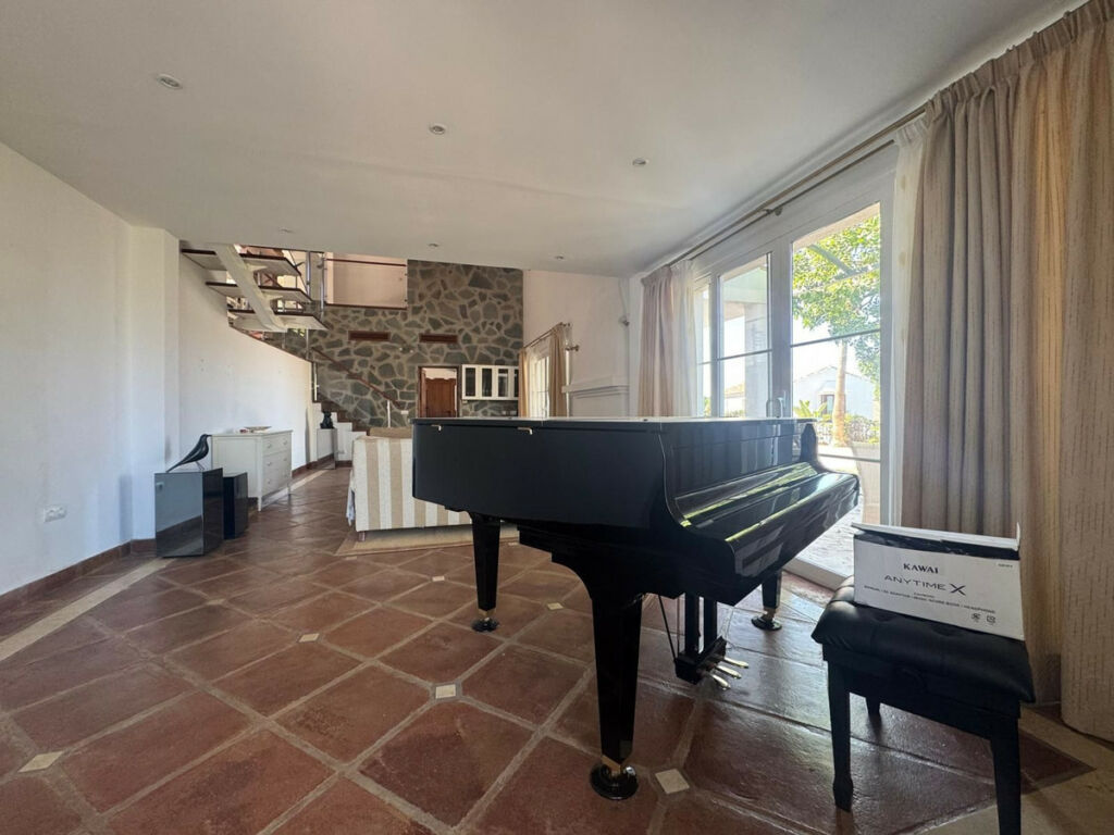 Detached Villa Istán Málaga - image 19