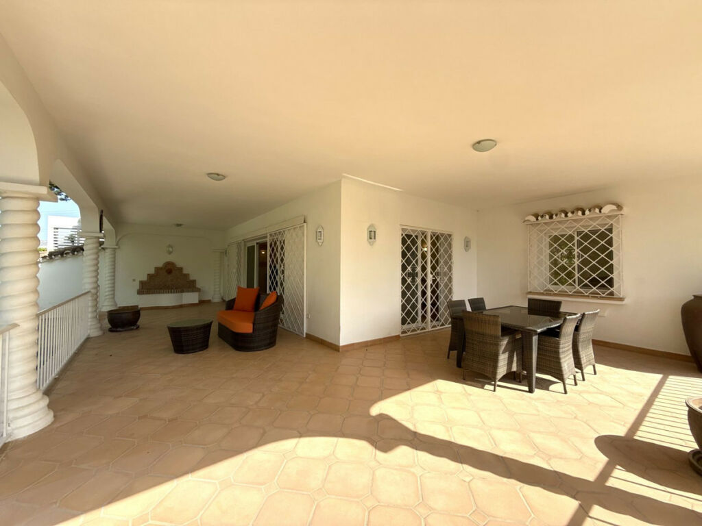 Semi-Detached House San Pedro de Alcántara Málaga - image 4