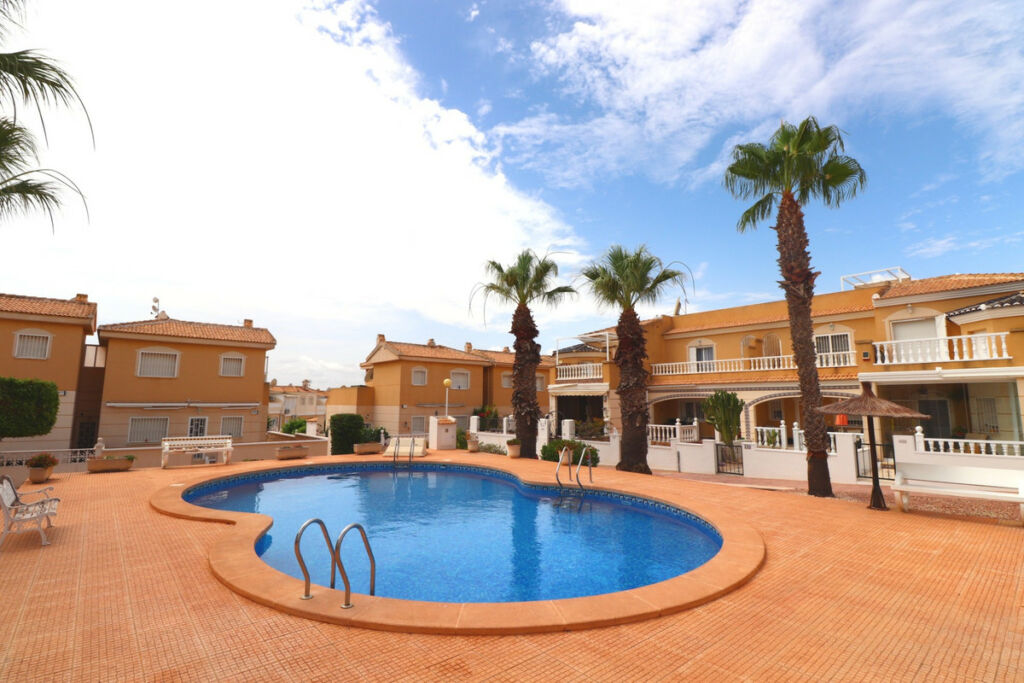 Townhouse Benijofar Alicante - image 2
