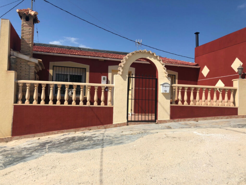 Townhouse San Miguel de Salinas Alicante - image 2