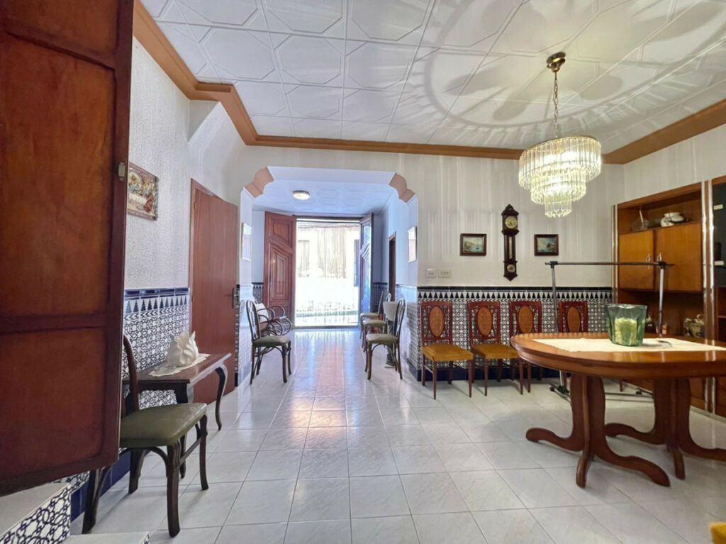 Townhouse Pedreguer Alicante - image 2