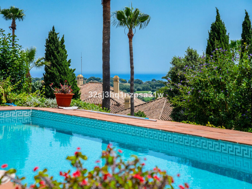 Detached Villa Sotogrande Cádiz - image 2