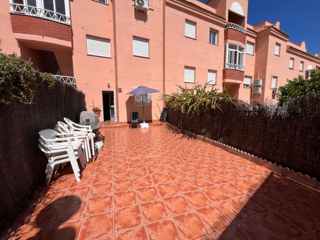 Ground Floor Apartment Fuengirola Málaga - image 2