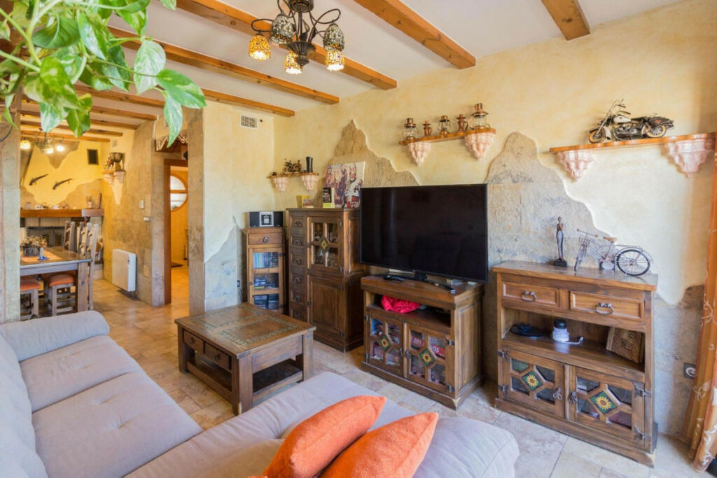 Detached Villa Redován Alicante - image 2