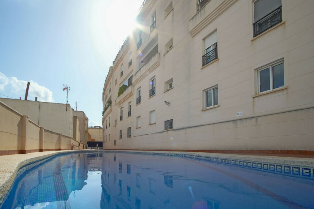 Ground Floor Apartment Calpe Alicante - image 2