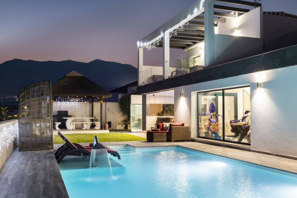 Detached Villa Mijas Costa Málaga - image 2