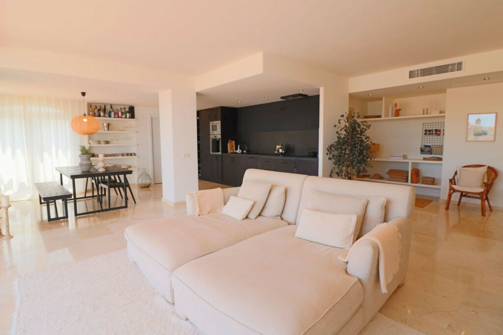Penthouse La Mairena Málaga - image 2
