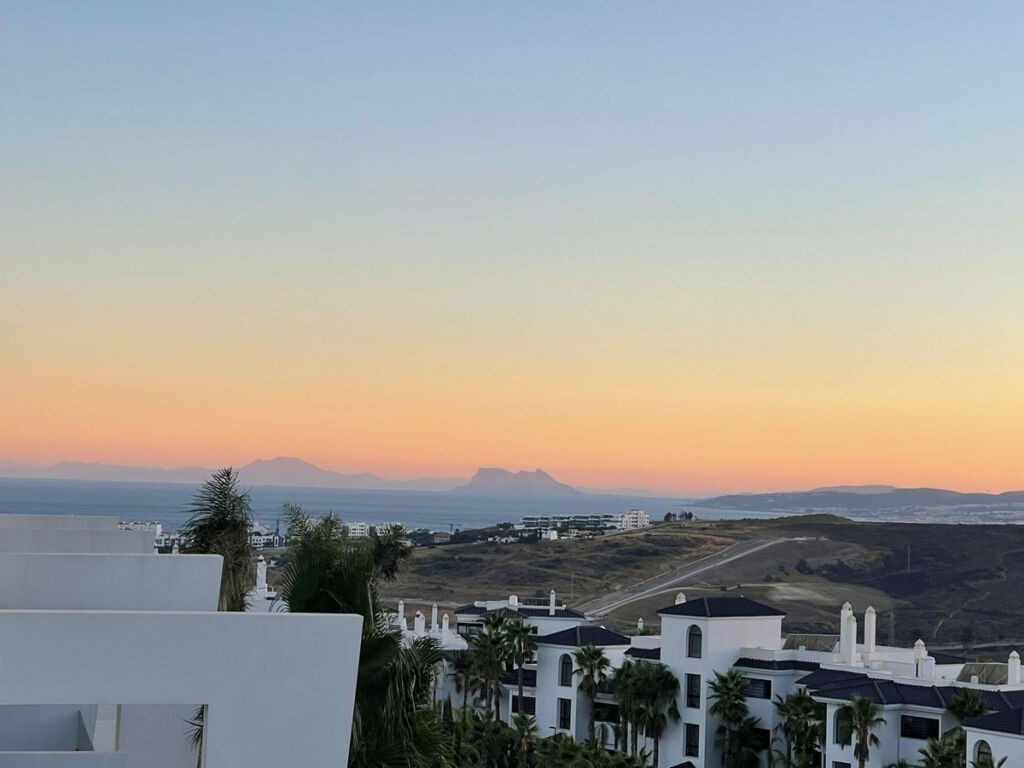 Penthouse Estepona Málaga - image 2