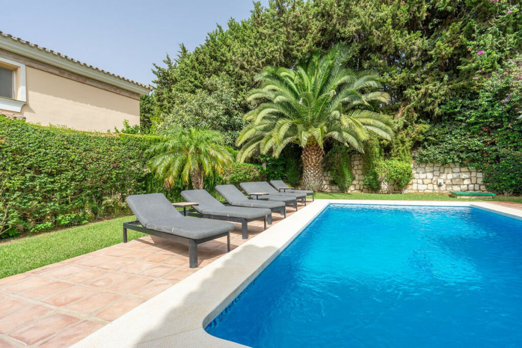 Detached Villa Benalmadena Málaga - image 2