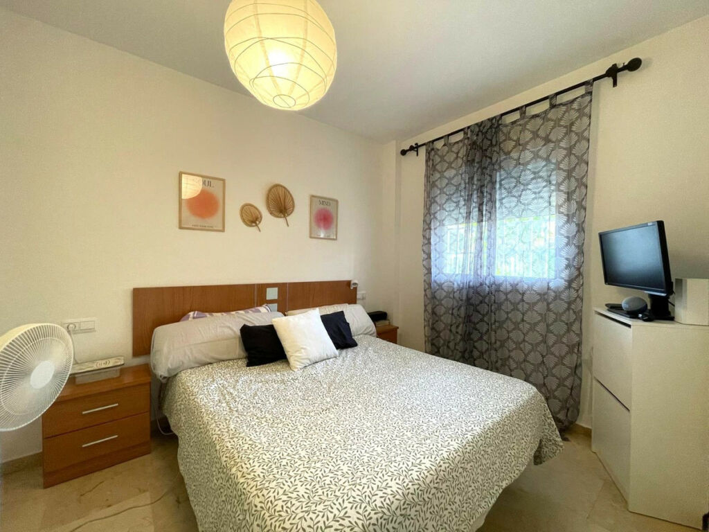 Ground Floor Apartment Casares Playa Málaga - image 2