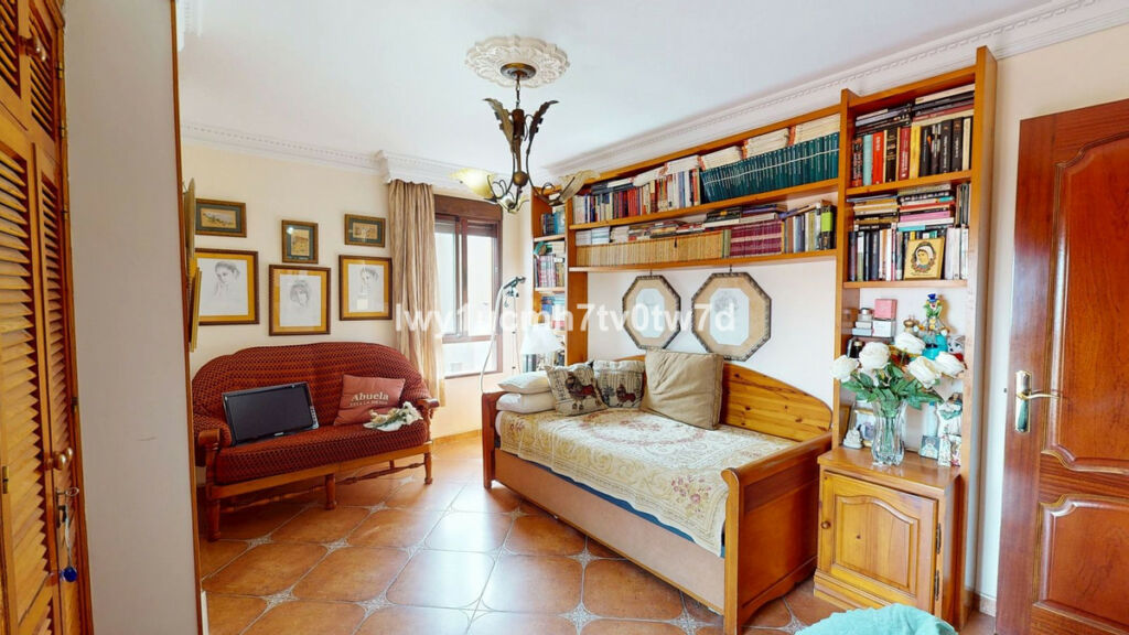 Middle Floor Apartment Málaga Centro Málaga - image 2