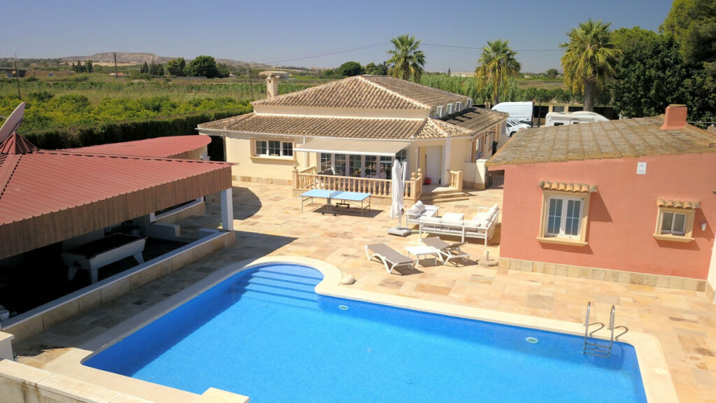 Detached Villa Heredades Alicante - image 2