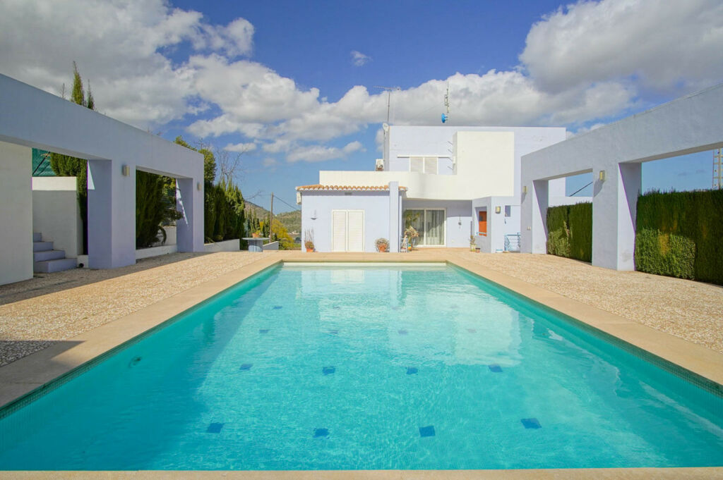 Detached Villa Pedreguer Alicante - image 2