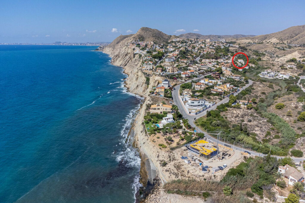 Detached Villa El Campello Alicante - image 2