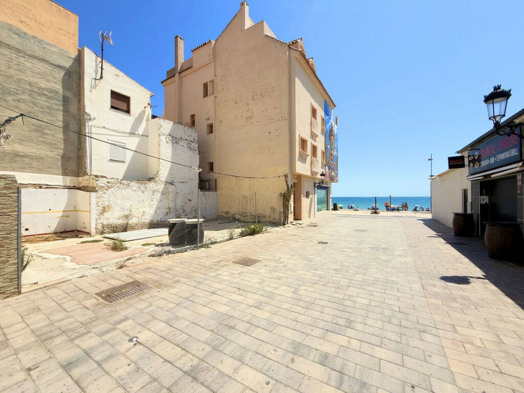 Residential Plot San Luis de Sabinillas Málaga - image 2