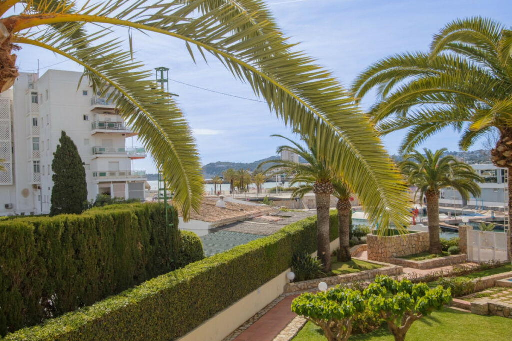 Middle Floor Apartment Javea Alicante - image 2