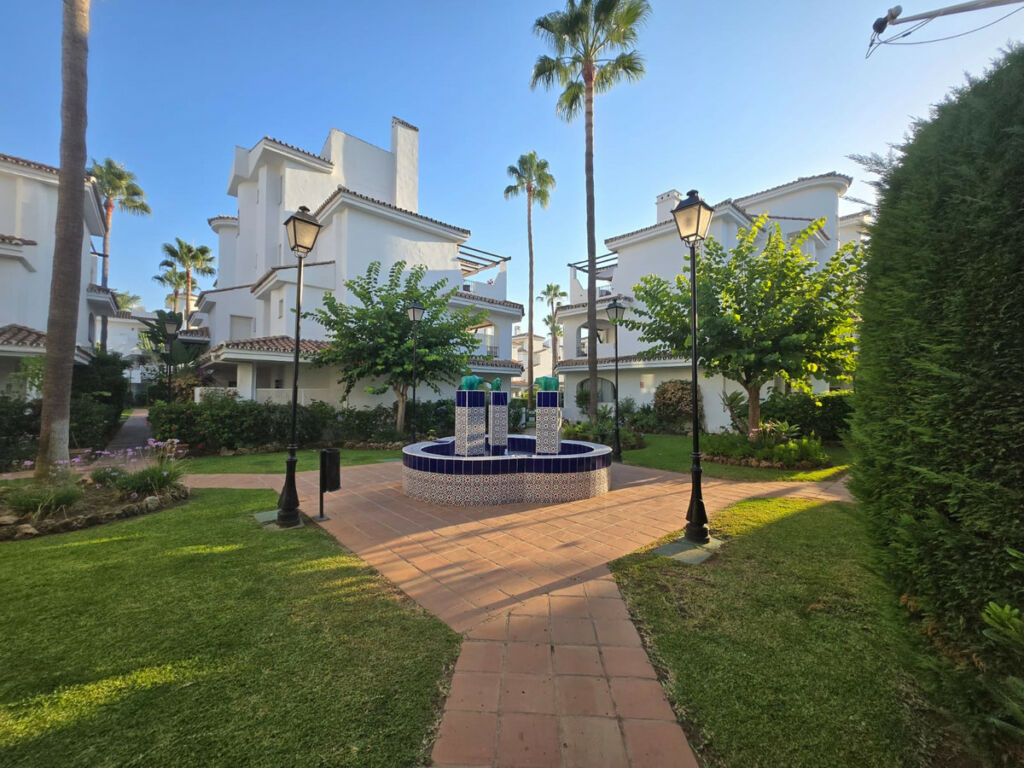 Ground Floor Apartment Marbella Málaga - image 2