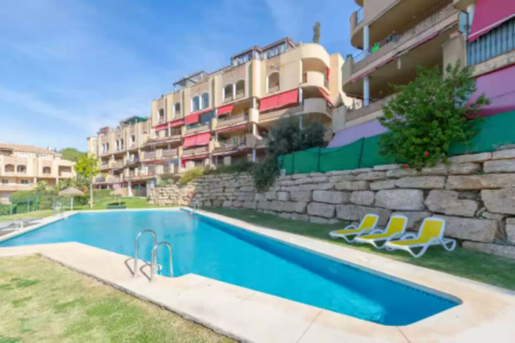 Middle Floor Apartment Riviera del Sol Málaga - image 2