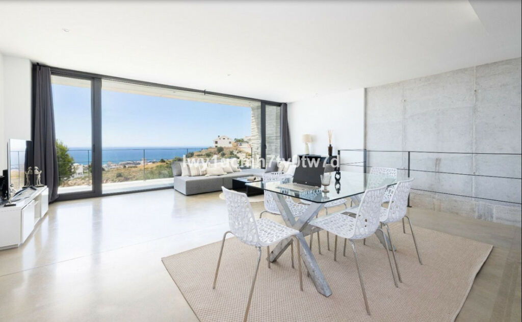 Detached Villa Benalmadena Málaga - image 2