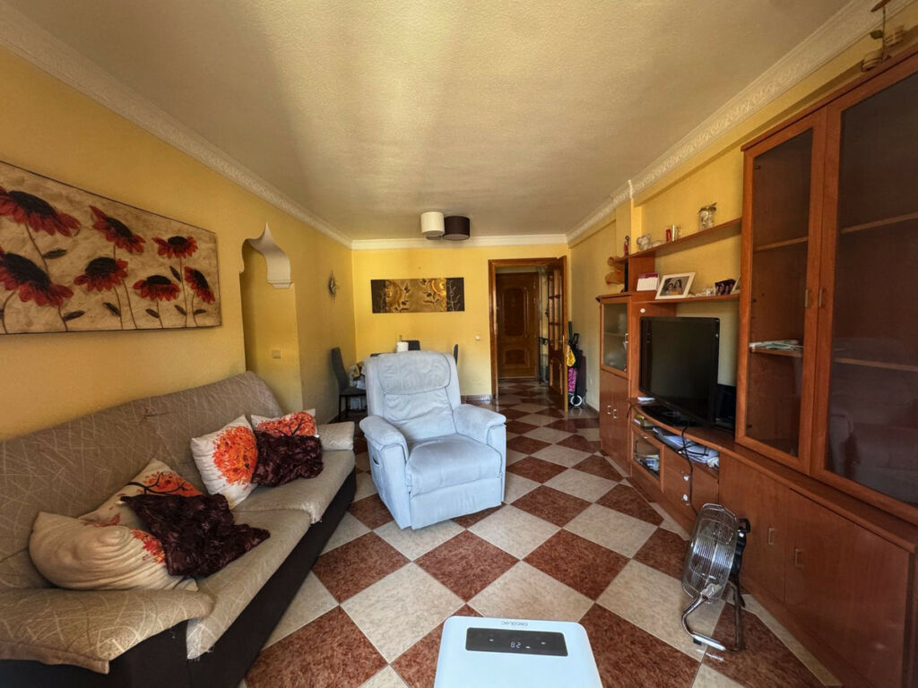Top Floor Apartment Estepona Málaga - image 2